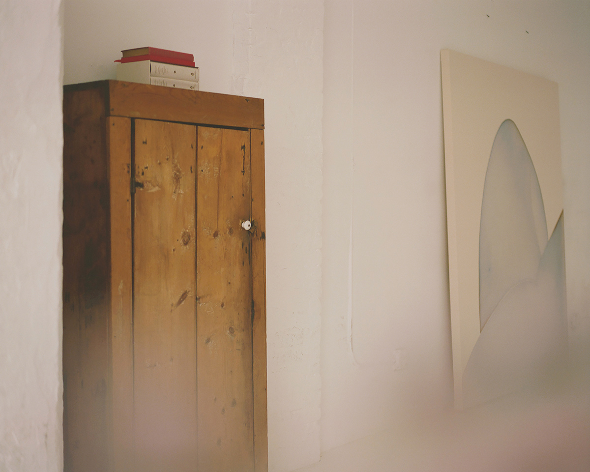 Studio photograph by Landon Metz